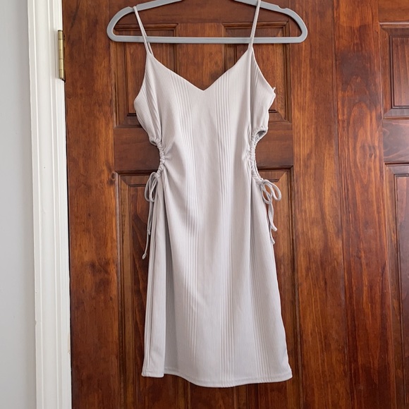 Topshop Dresses & Skirts - NEW no tags Topshop women’s juniors size 4 short cutout dress